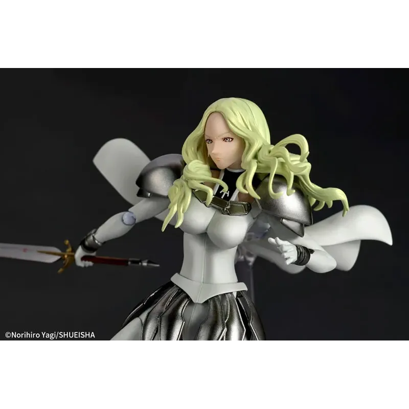 CLAYMORE Clare X Teresa of the Faint Smile Revoltech Kaiyodo