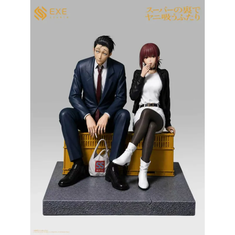 EXE Studio Sasaki & Tayama: Elegante Fumador Después del Trabajo