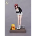Dos personas fumando detrás del supermercado Tayama 1/6 - The Moon Studio