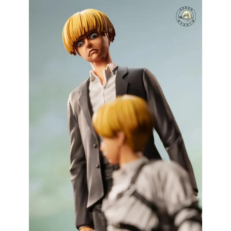 Yelena & Armin Cedar Studio - Attack on Titan Colección