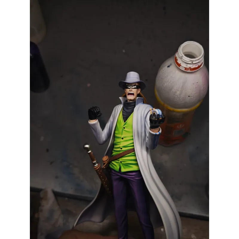 One Piece Helmeppo Marine Lame Long Hu Studio Statue - Noir Studio