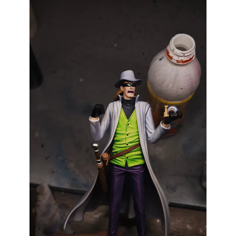 One Piece Helmeppo Marine Lame Long Hu Studio Statue - Noir Studio
